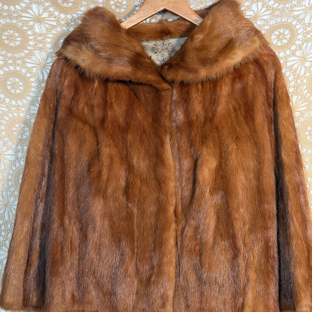 Elegant Brown Mink Fur Coat